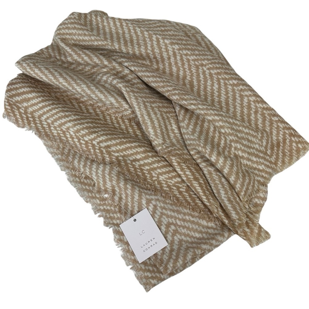 Kohl’s Lauren Conrad Tan and Cream Scarf with Sparkle